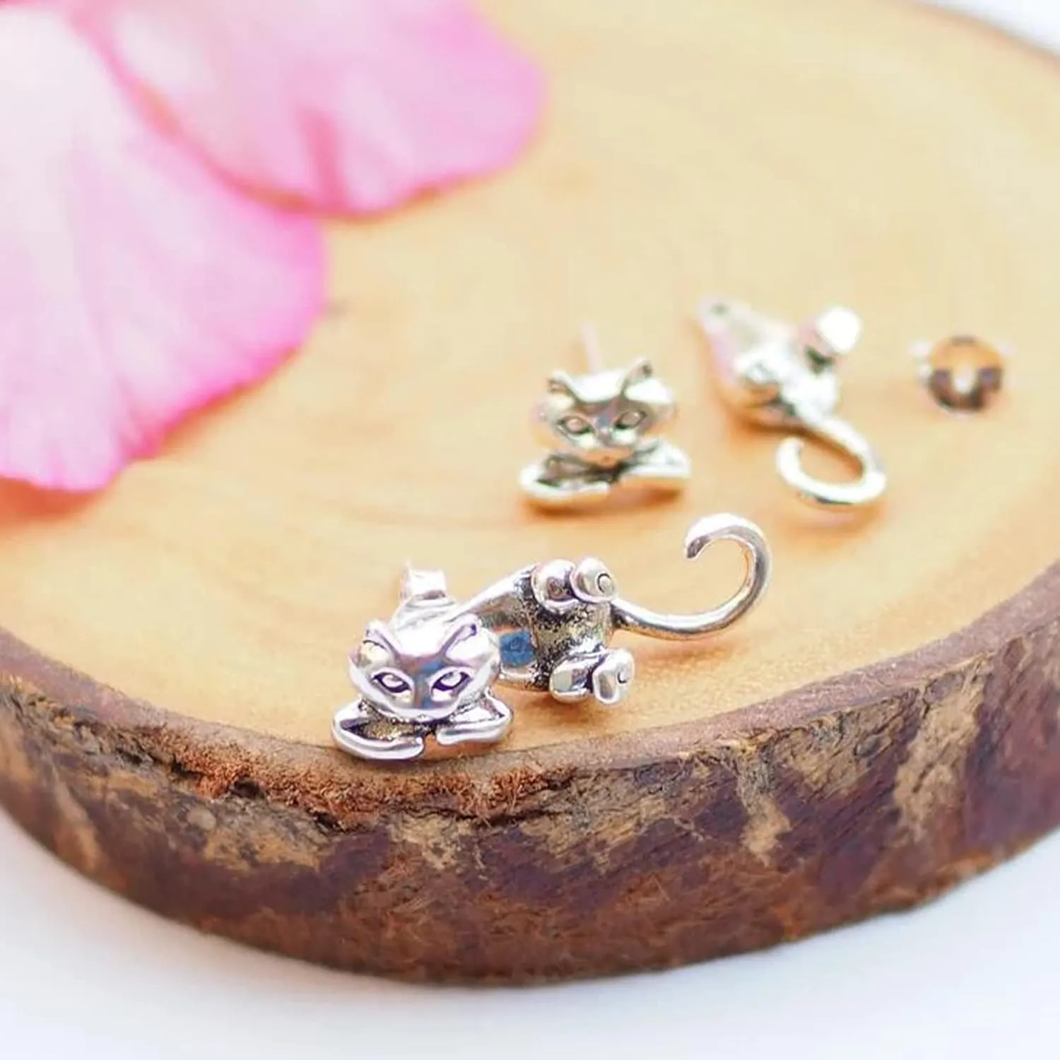 Cat Earrings Stud Cute Cat Lover Gifts for Women Silver Frog Cuff Earrings Unique Gifts Fun Animal Earrings Cat Themed Gifts Jewelry for Women
