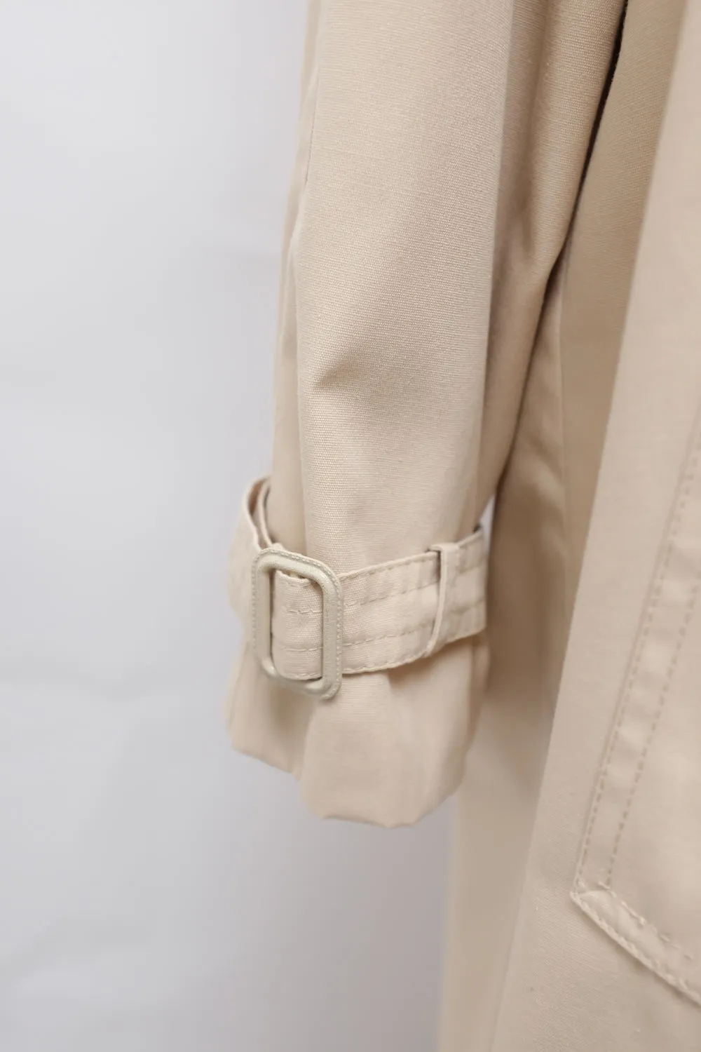 VINTAGE EXTRA BIG SHOULDERS TRENCH